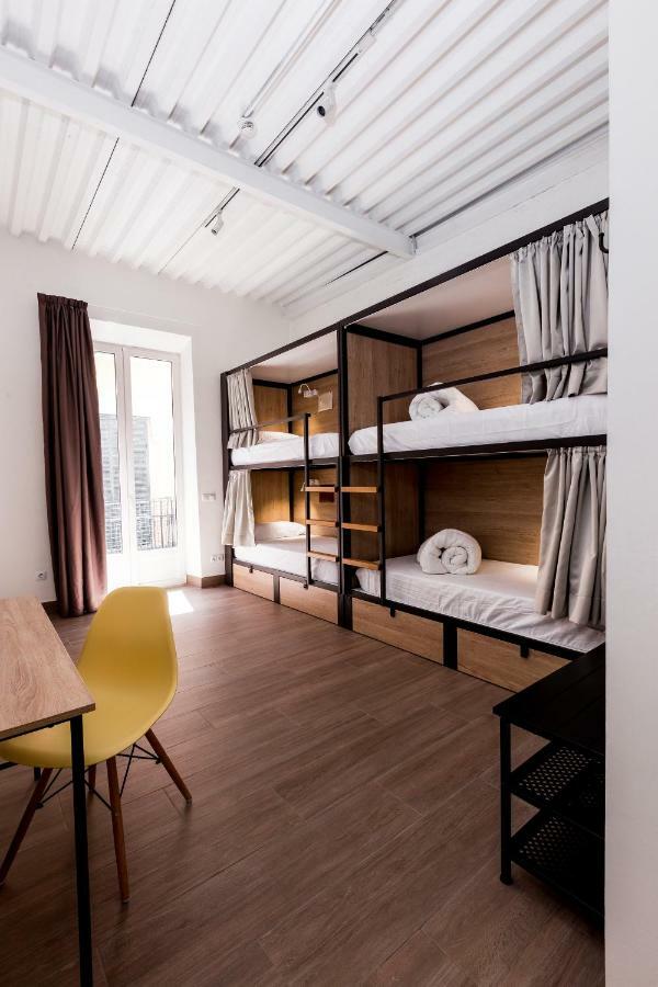Nut Hostel *